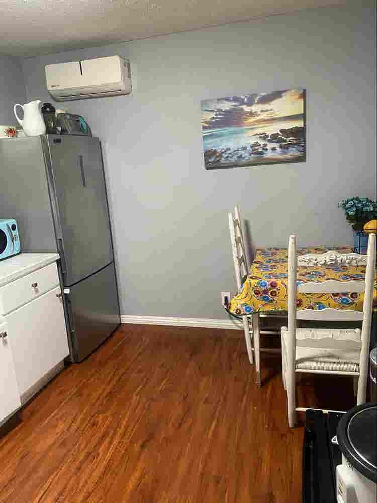 Private furnished rm- Females ONLY