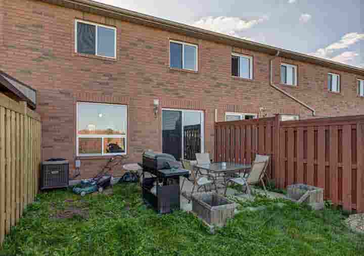 3 bedroom townhouse for rent