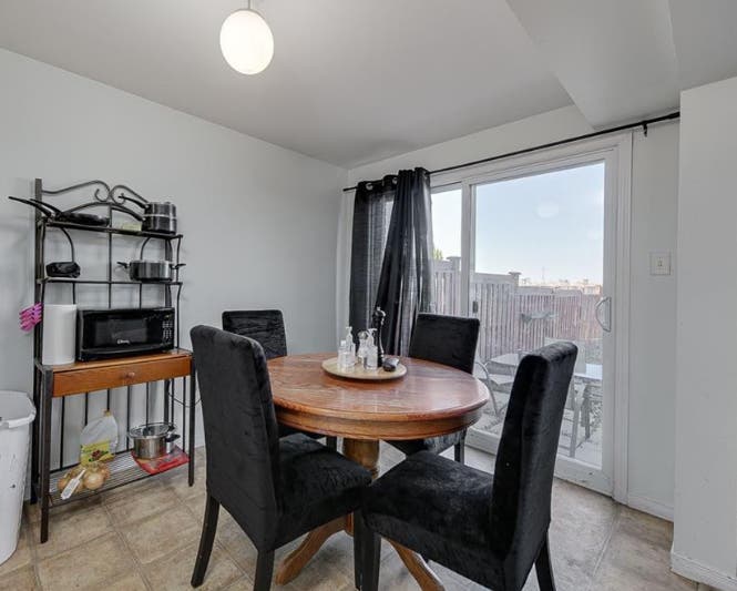 3 bedroom townhouse for rent