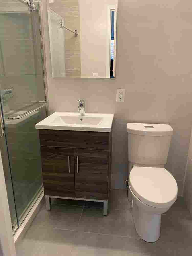✨Spacious Room w/ Private Balcony✨