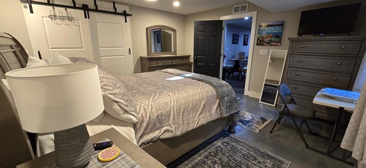 Fully Furnished Basement BedroomI