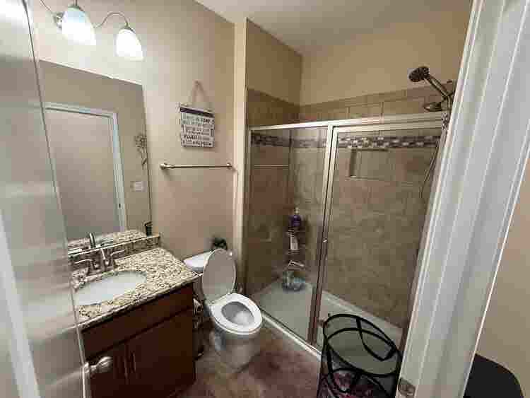 5 BR in Charlotte