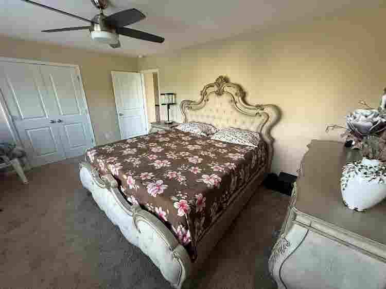 5 BR in Charlotte