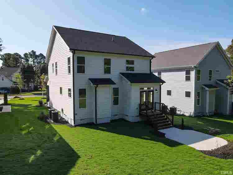 4 BR in Durham
