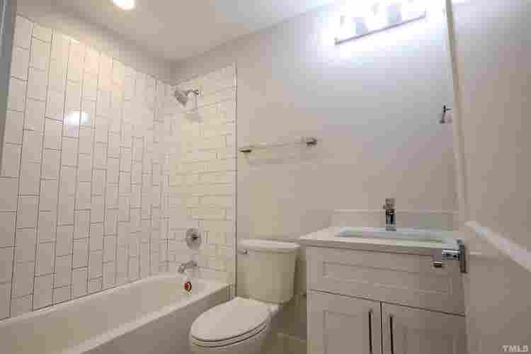 4 BR in Durham