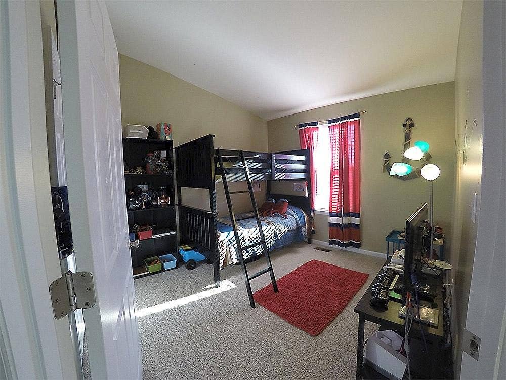 4 BR in Apex
