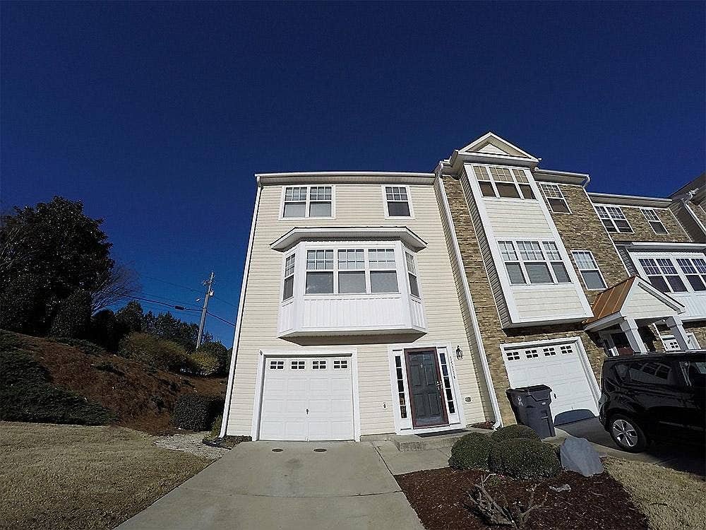 4 BR in Apex
