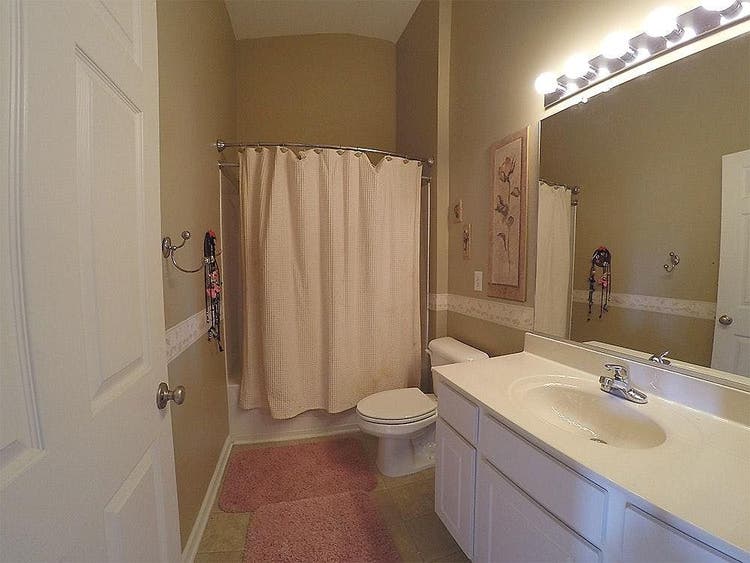 4 BR in Apex