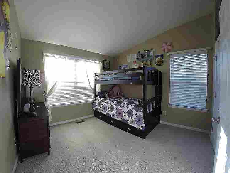 4 BR in Apex