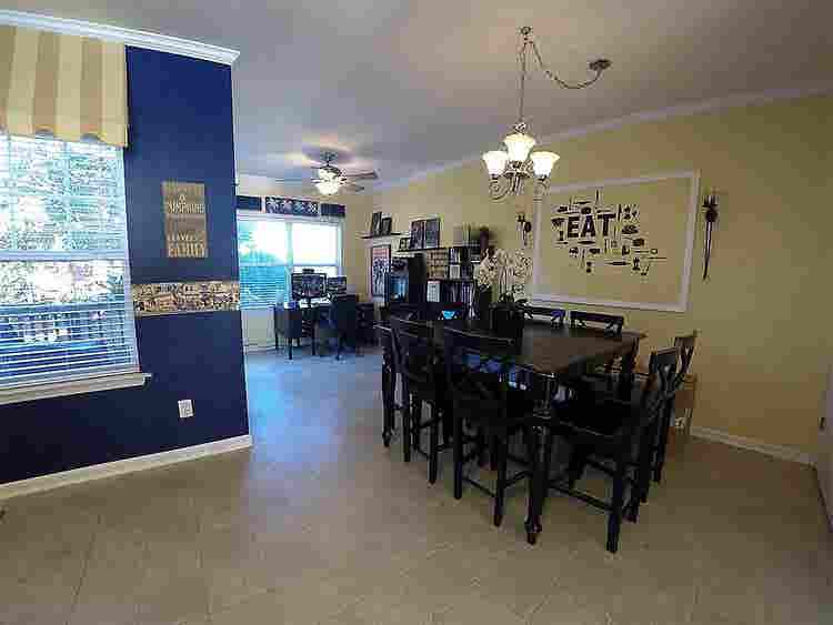 4 BR in Apex