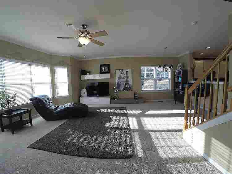 4 BR in Apex