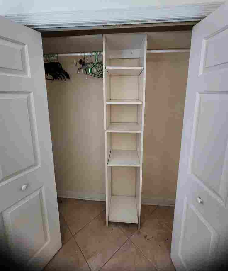 Female roommate needed