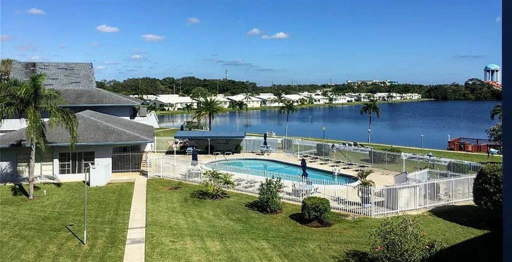 Female roommate needed