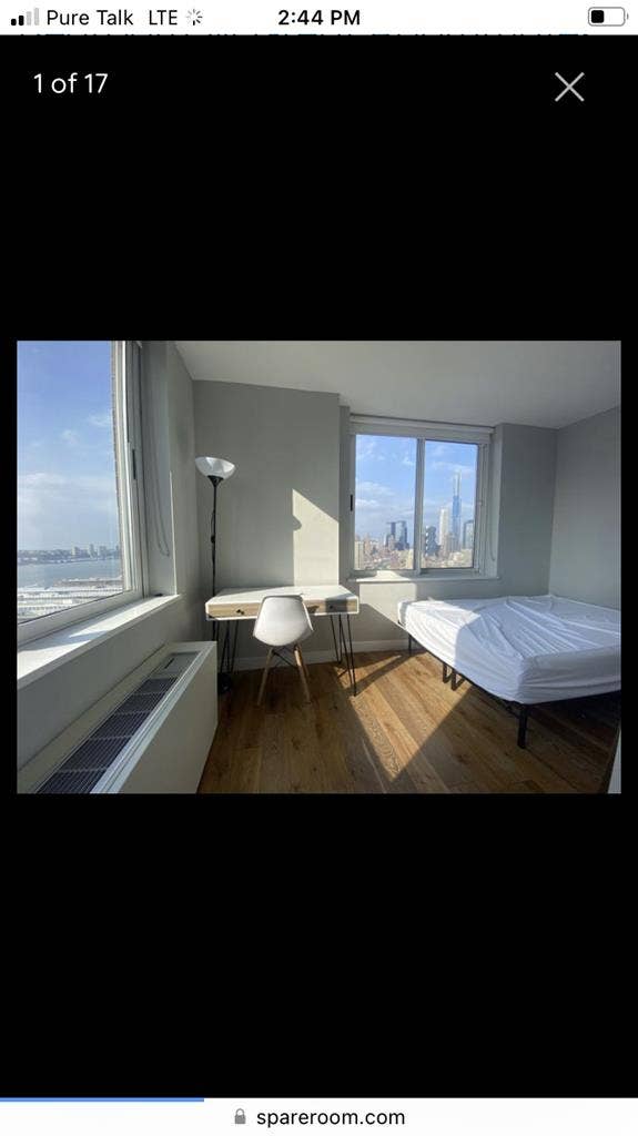 Room Available in Hell's Kitchen