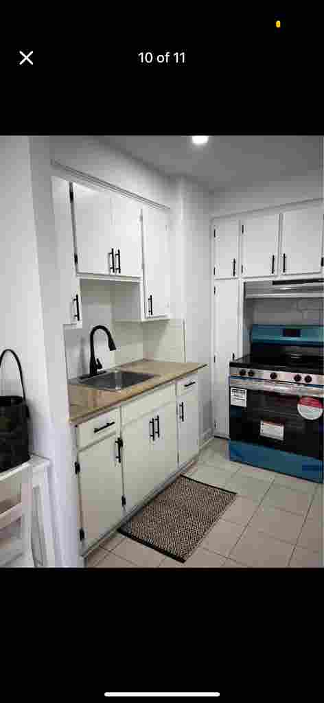 1 Bedroom 
for Rent/ À louer
