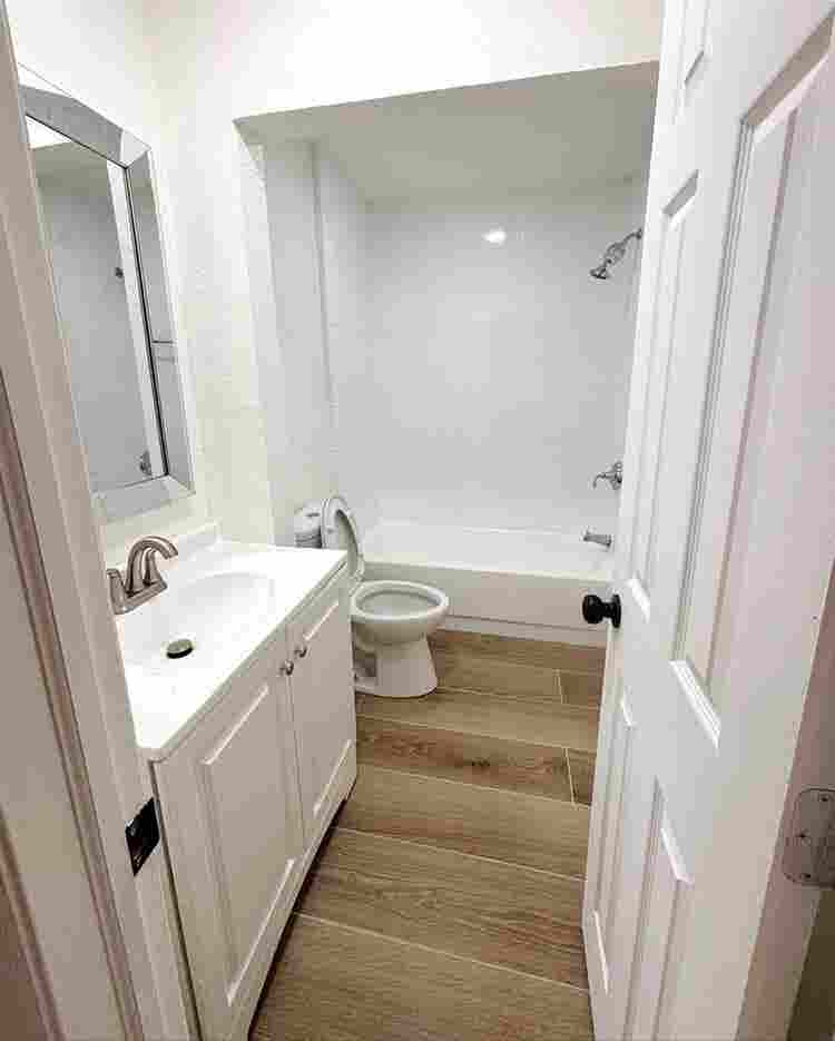 Modern in Law-Suite Studio