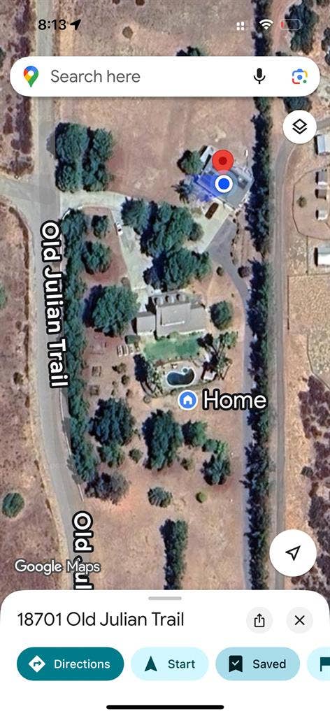 Giant bedroom  pvt bath lux 
Manor