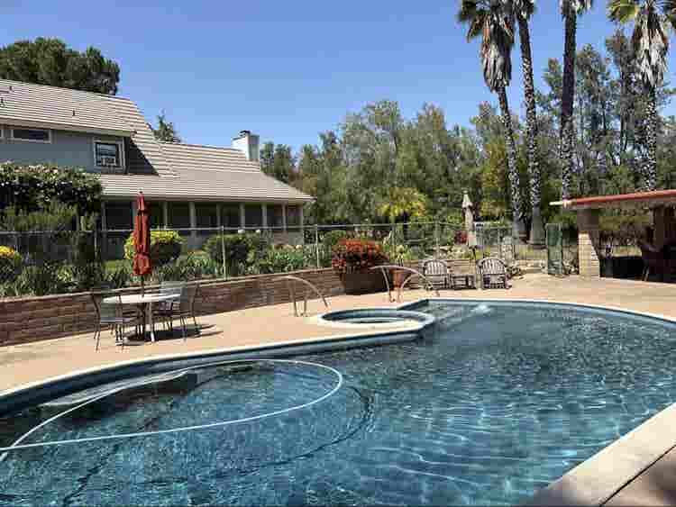 Giant Studio in $Million Manor