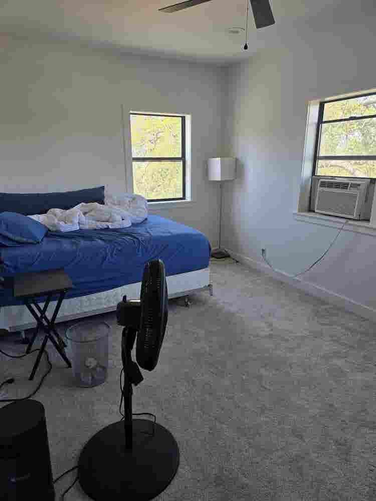 Penryn dream house room for rent