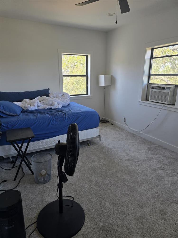 Penryn dream house room for rent