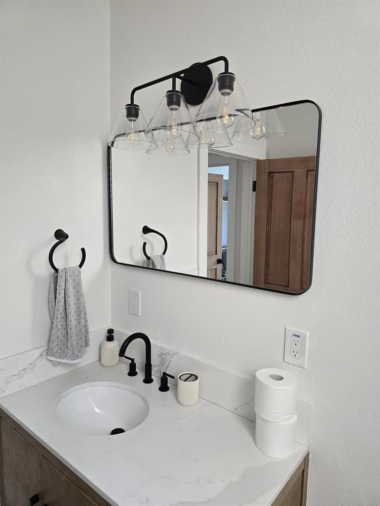 Penryn dream house room for rent