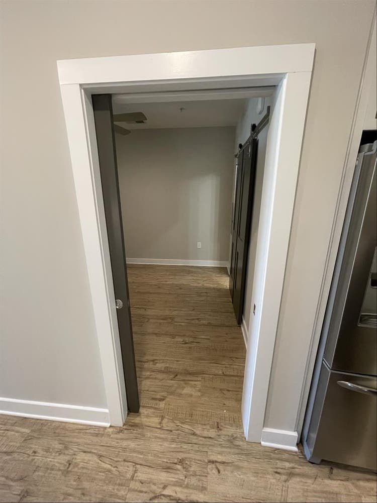 Lease Takeover: Mid Oct-Early Nov