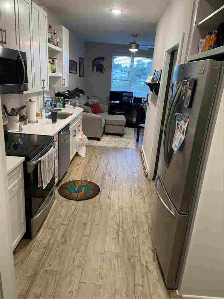 Lease Takeover: Mid Oct-Early Nov