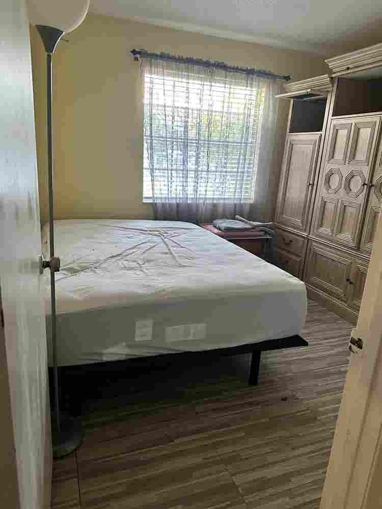 Room ready for rent