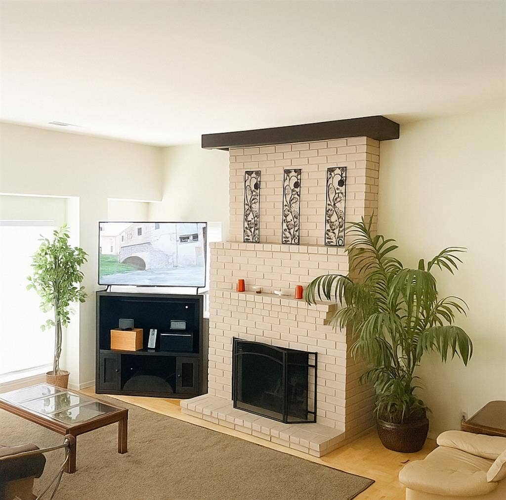 Newport Beach Room for Rent