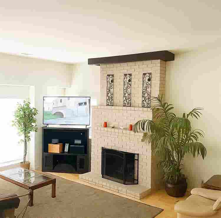 Newport Beach Room for Rent