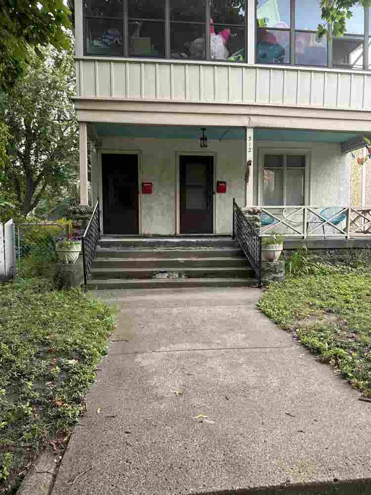 Cute little St. Anthony Main duplex