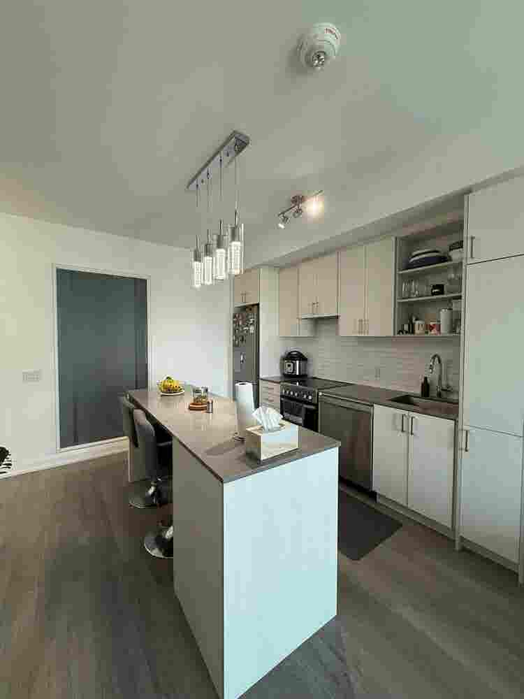 Bath Unit in North York