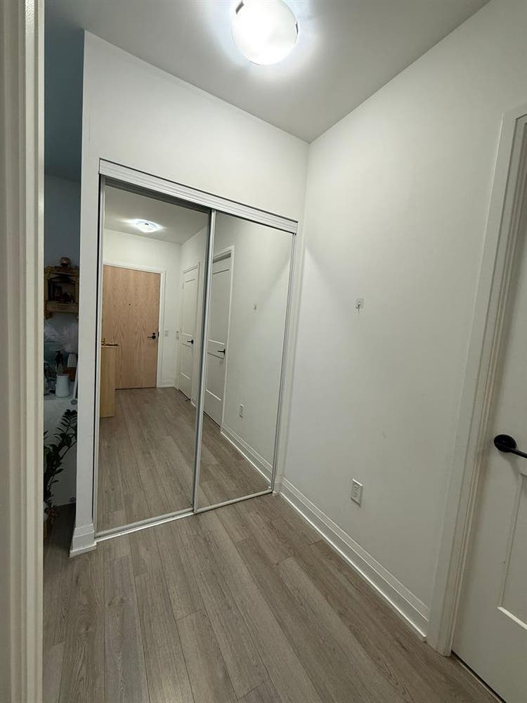 Bath Unit in North York