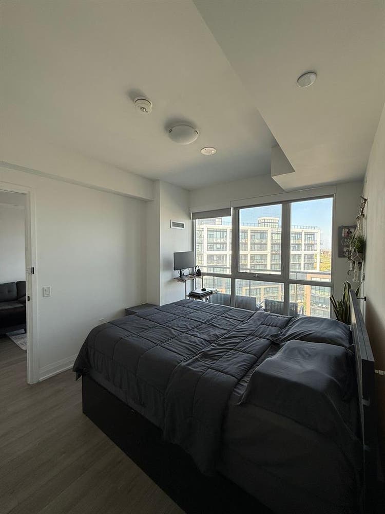 Bath Unit in North York