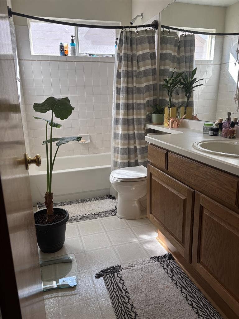 Room For Rent Indian Creek