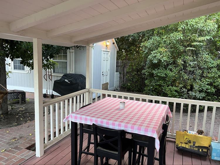 Roommate for Sherman Oaks Housee