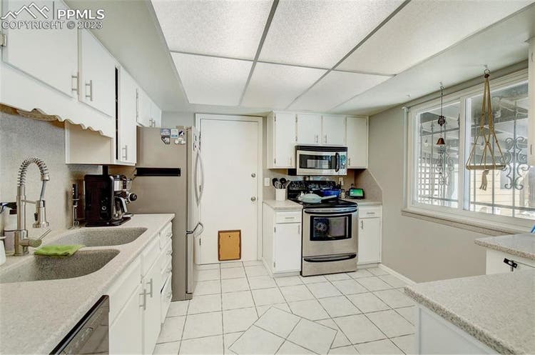 Single bedroom