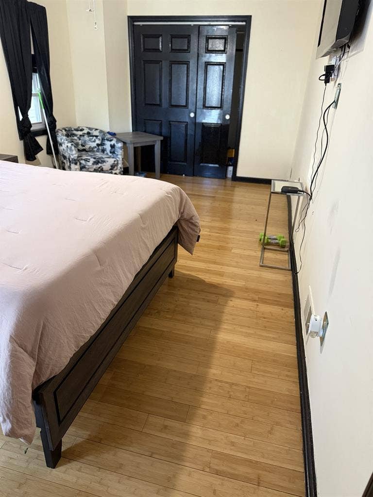 Quiet and peaceful  room for rent