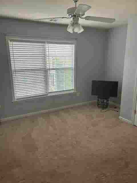 $br - ROOM FOR RENT