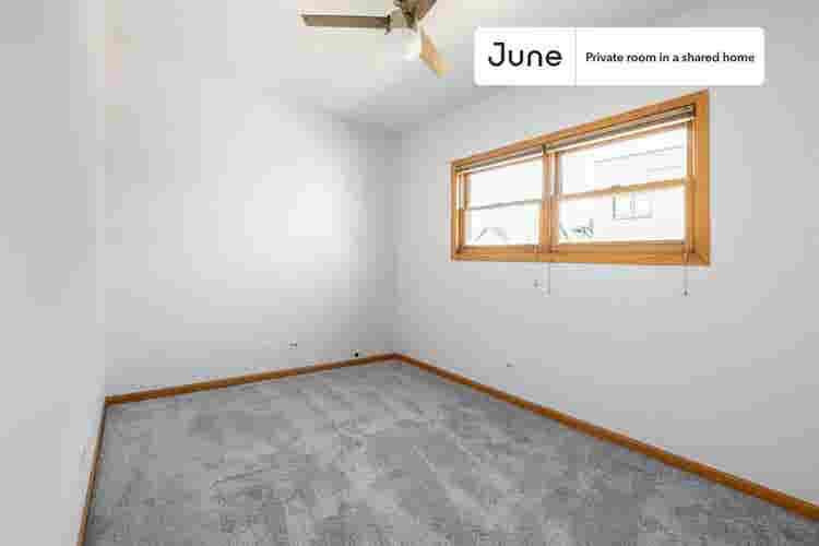 3 BR in Chicago