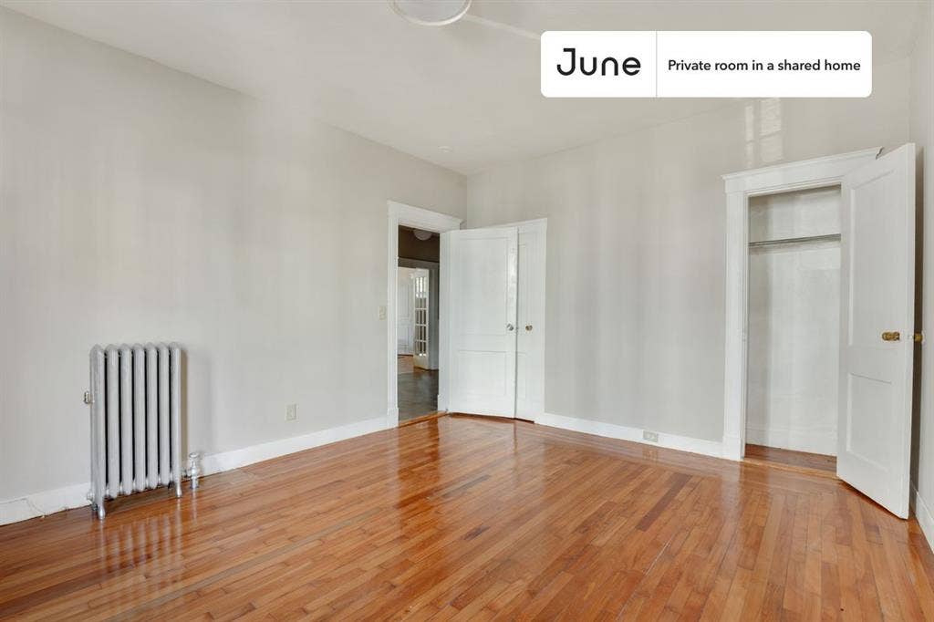 4 BR in Boston