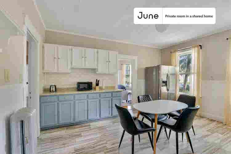 4 BR in Boston