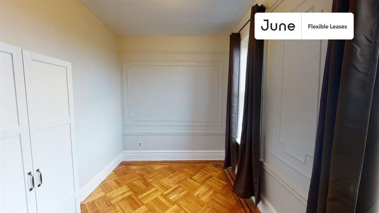2 BR in New York City