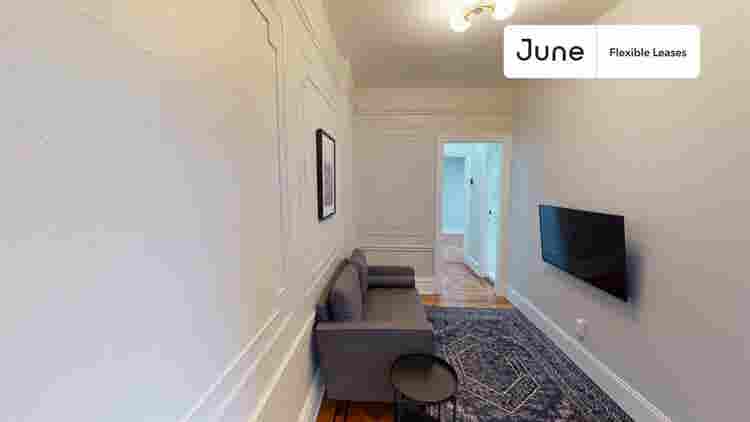 2 BR in New York City