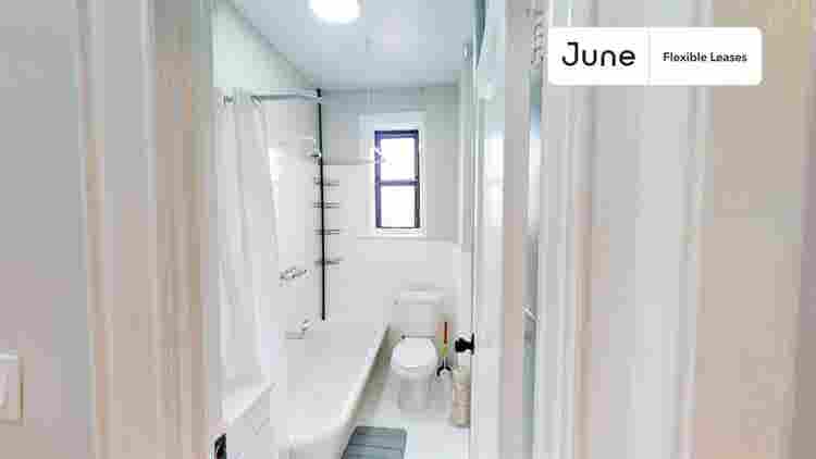 2 BR in New York City