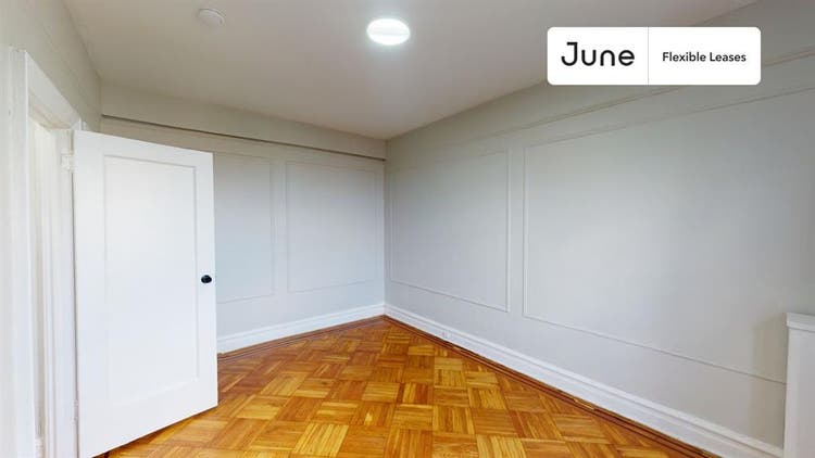 2 BR in New York City