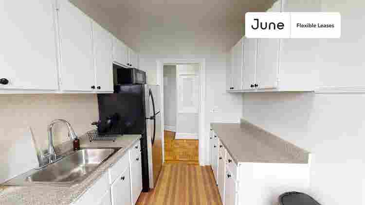 2 BR in New York City
