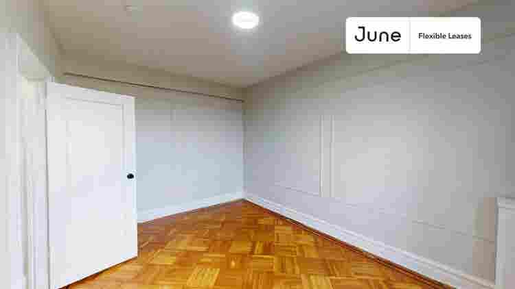 2 BR in New York City