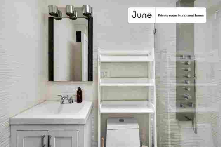 2 BR in New York City