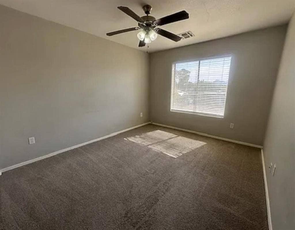 Room for rent in quiet space